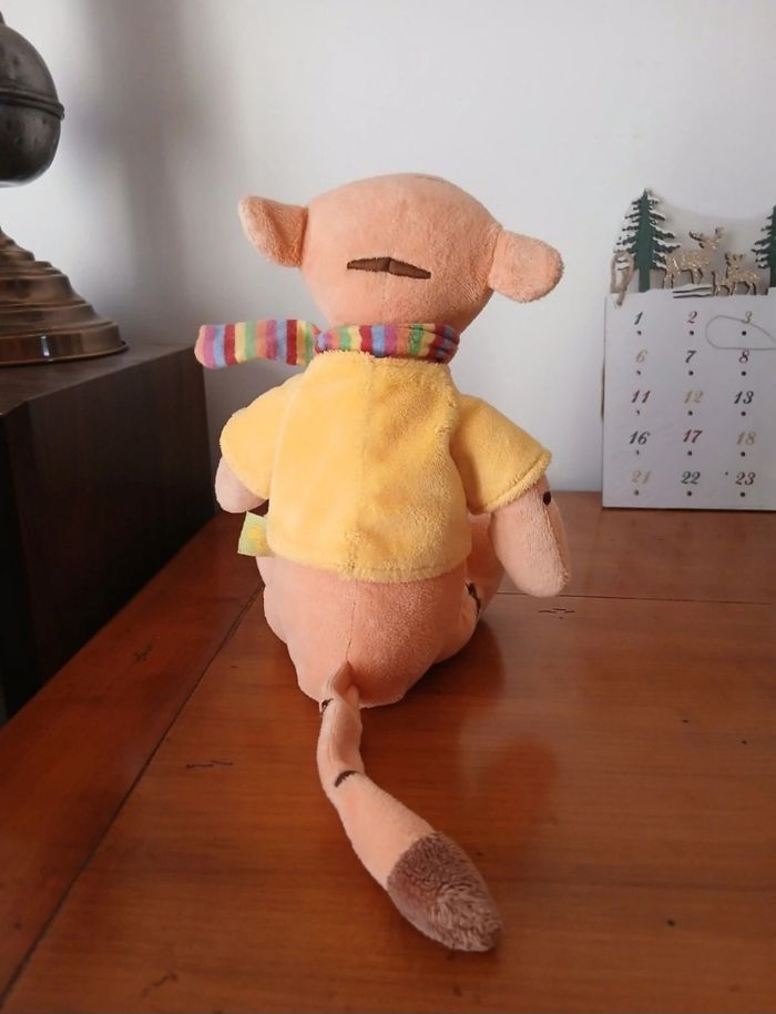 Duo Doudous-Peluches Tigrou avec grelot +Winnie l'Ourson - photo numéro 9