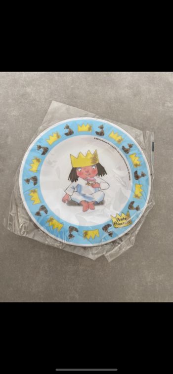 Assiette en plastique Neuf