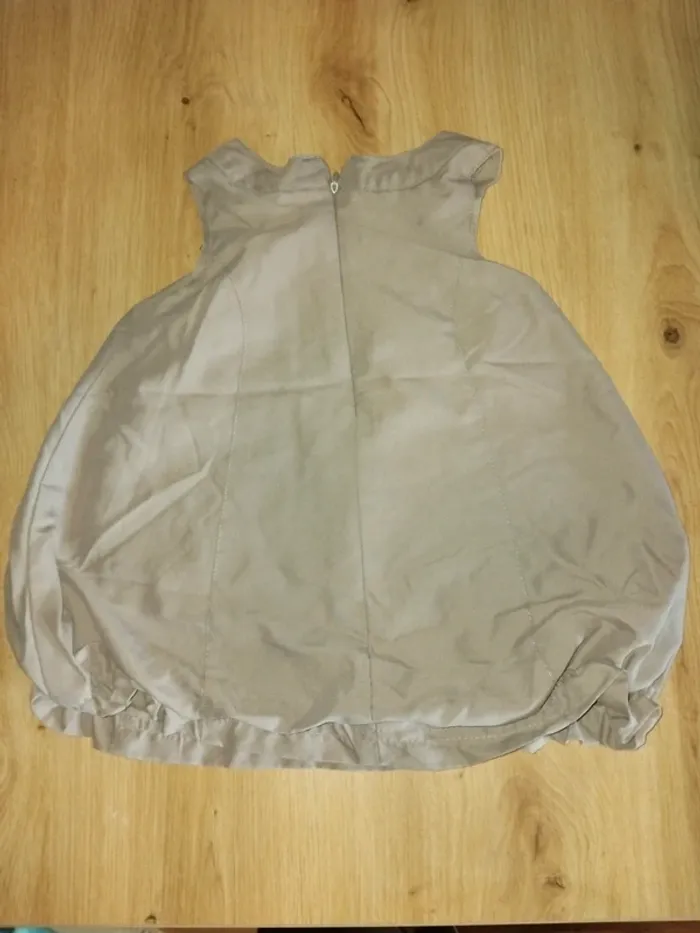 Robe taille 6 mois - photo numéro 3