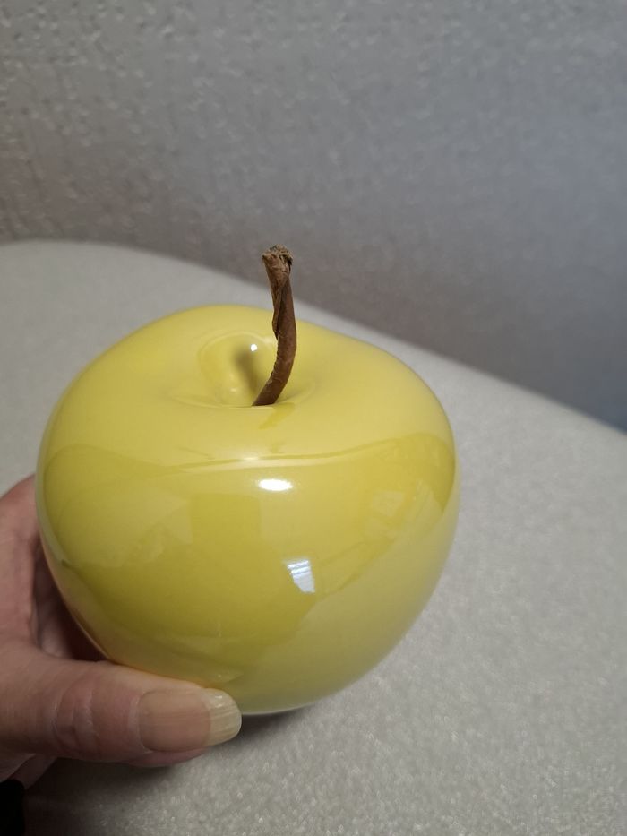 Belle grosse pomme réaliste céramique jaune Atmosphéra diamètre 11 cm pour décoration très bon état - photo numéro 5