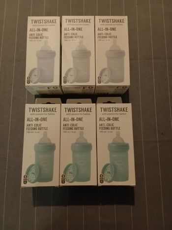 Lot de 6 biberons twistshake neuf