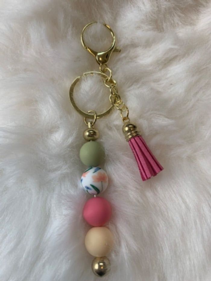 Porte-clés avec perles en silicone