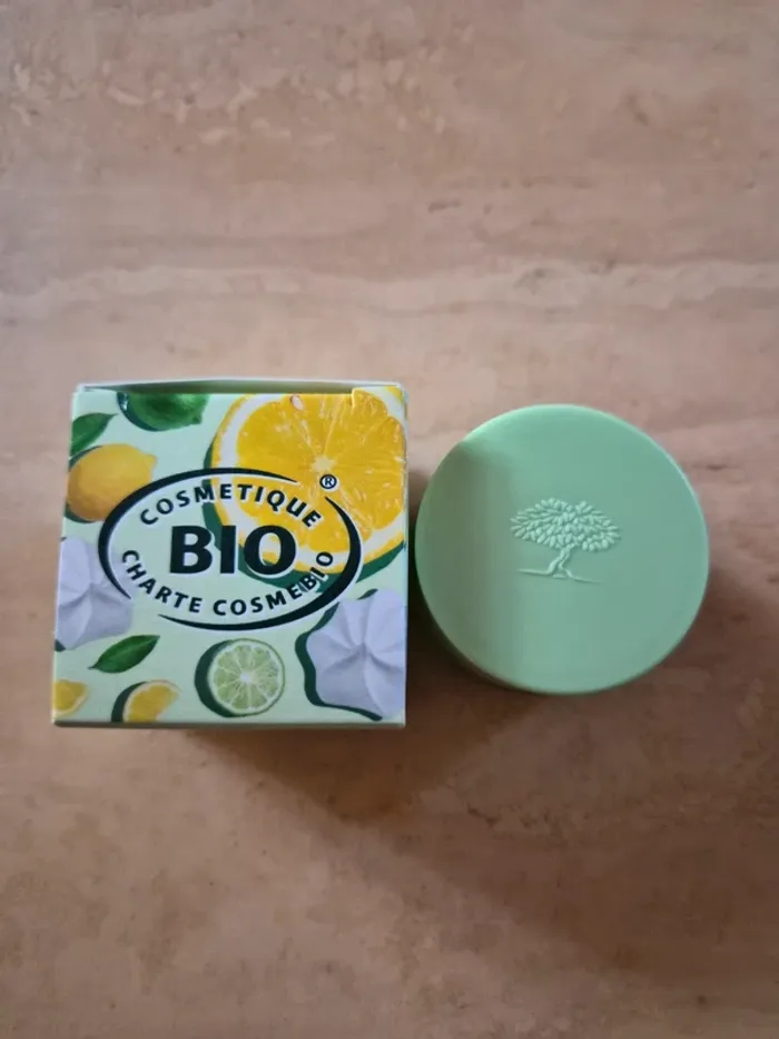 Nuxe sweet lemon baume levres - photo numéro 2
