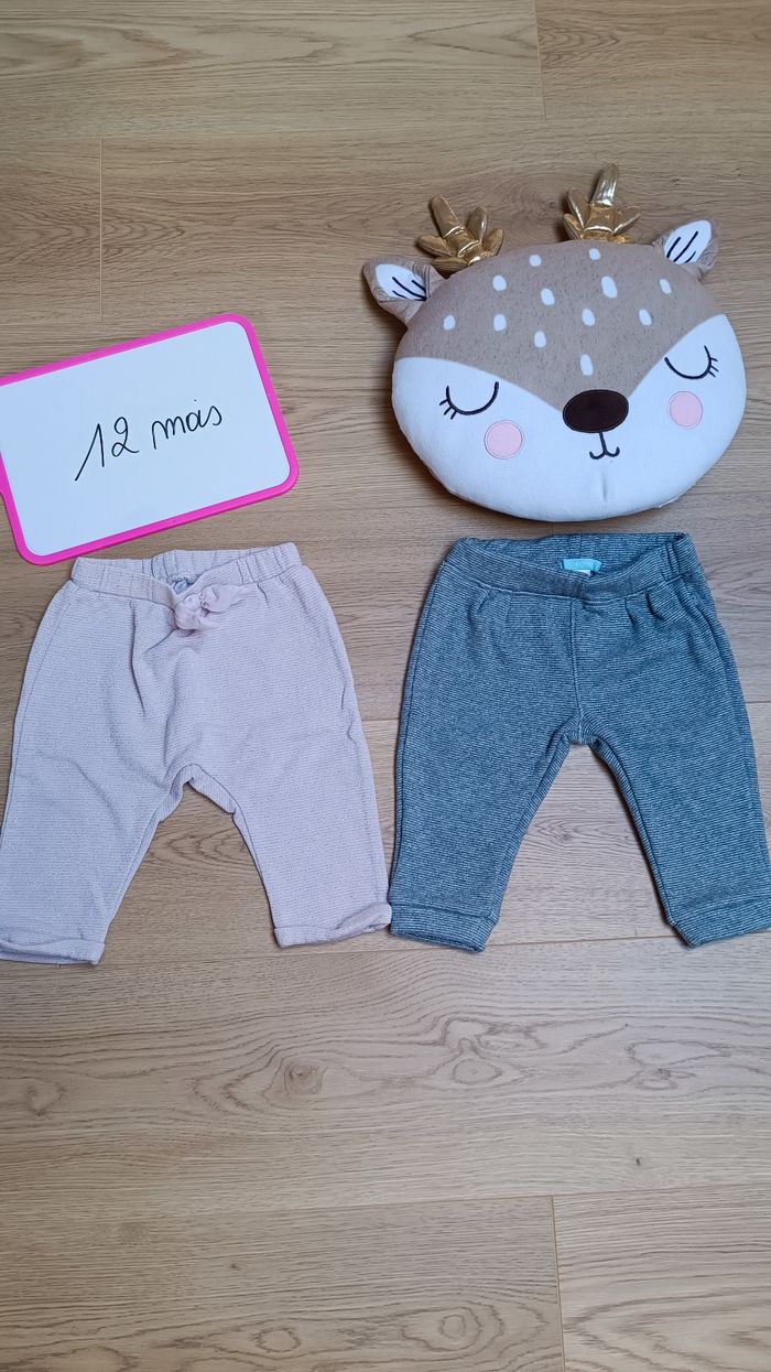 Lot 2 joggings 12 mois