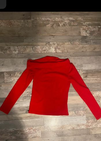 Ter shirt manche longue épaule nu