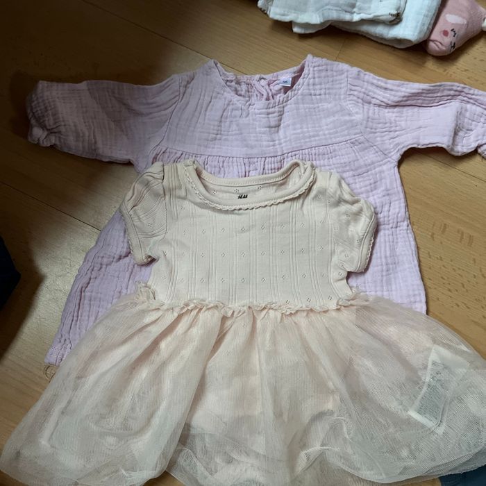 Lot 0/1 mois bébé fille - photo numéro 2