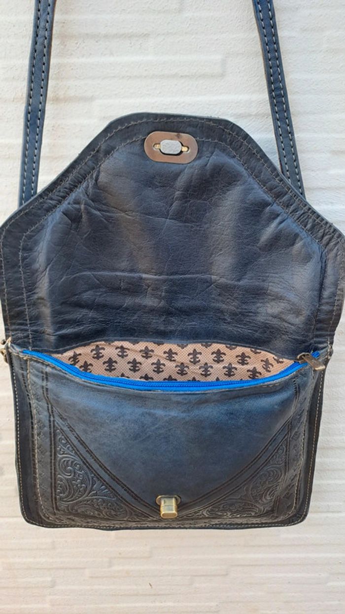 Petit sac à bandoulière en cuir bleu marine neuf - photo numéro 4