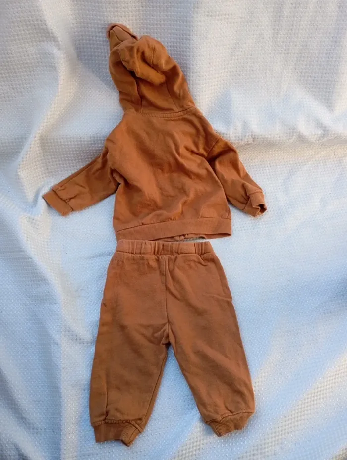 Ensemble jogging Kiabi 9 mois - photo numéro 2