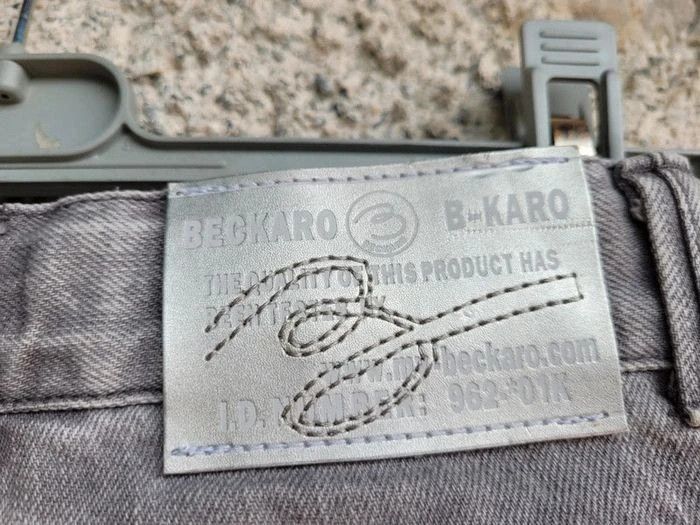 Superbe bermuda en jeans gris délavé B-Karo, 8 ans - photo numéro 4