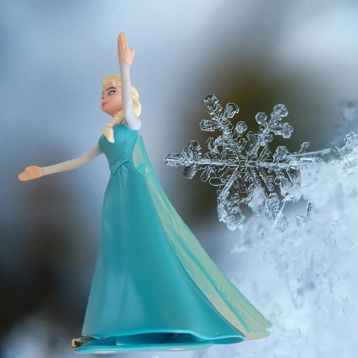 Figurine "Elsa, la reine des neiges" de Disney 👑 - photo numéro 5