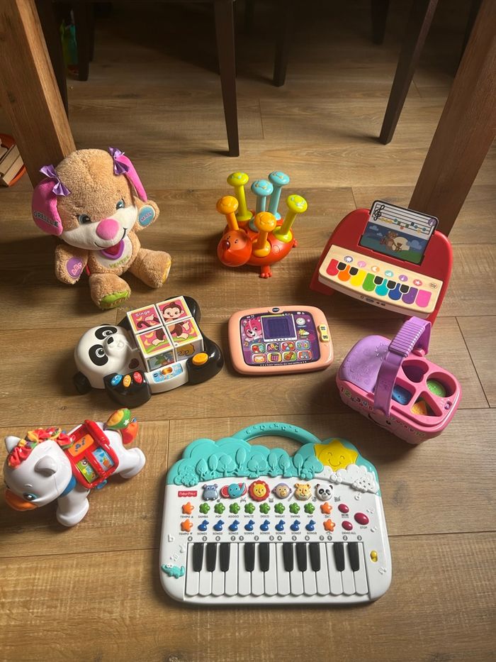 Gros lot jouets 1er âge