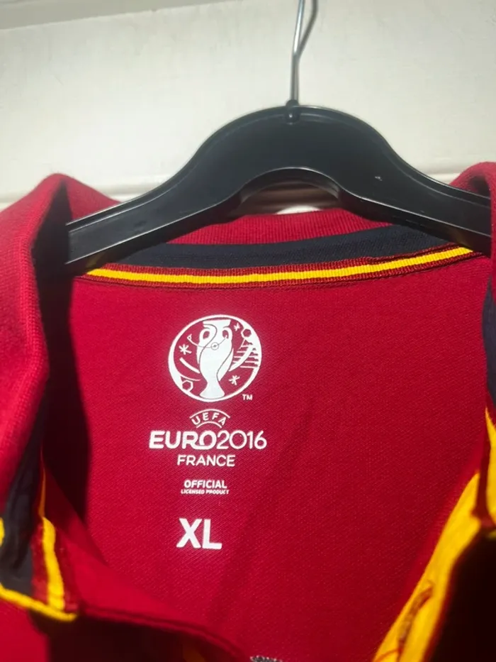 Polos UEFA - photo numéro 2