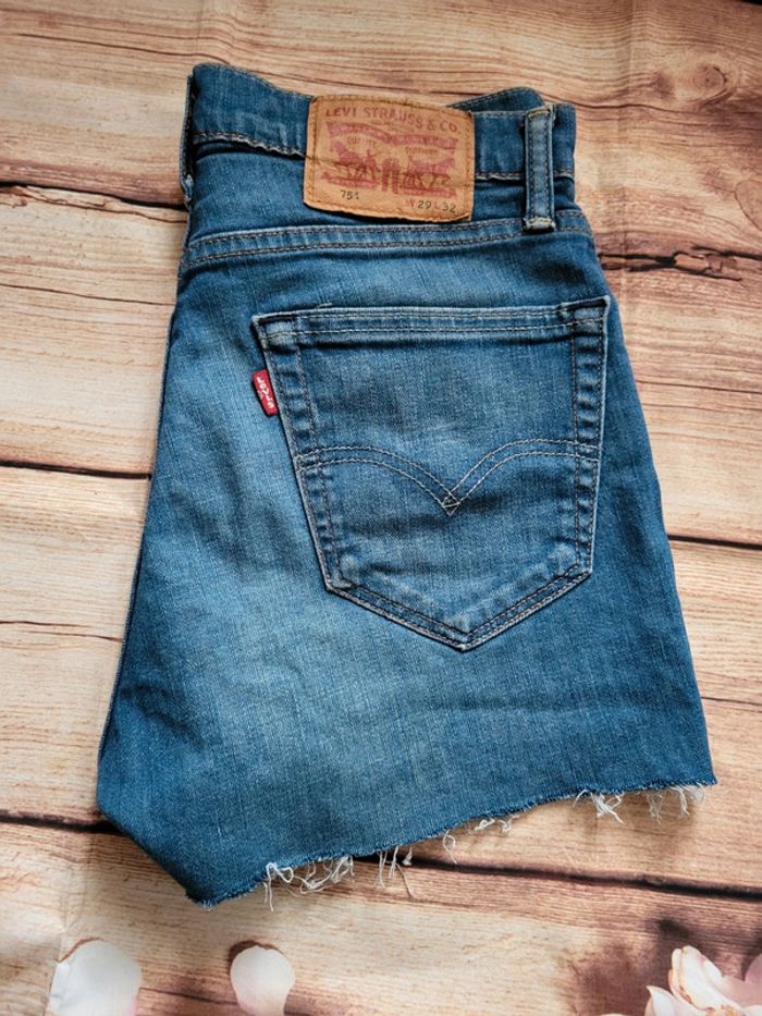 Short levis en jean taille 38 - photo numéro 3