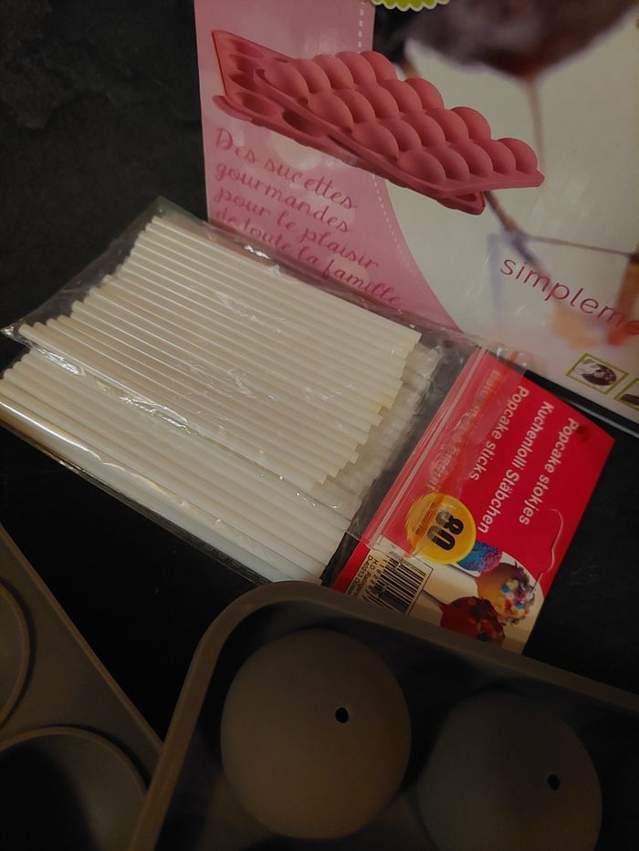 Moule en silicone  à cake pops TBE 🍡 - photo numéro 3