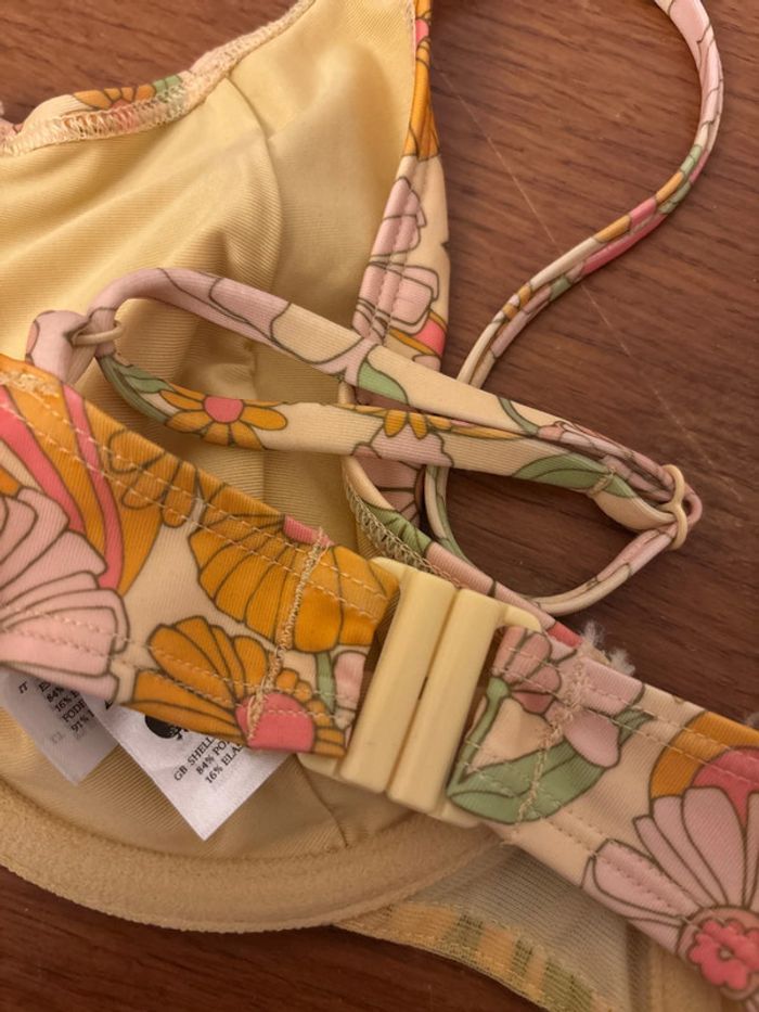 Haut de maillot de bain fleurs multicolores Monki - photo numéro 4