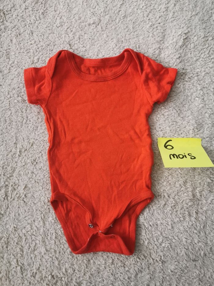 Body 6 mois kiabi
Lavé jamais porté
