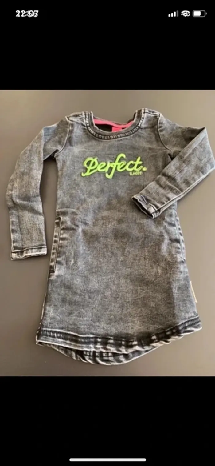 Robe manches longues aspect jean B.nosy taille 18 mois