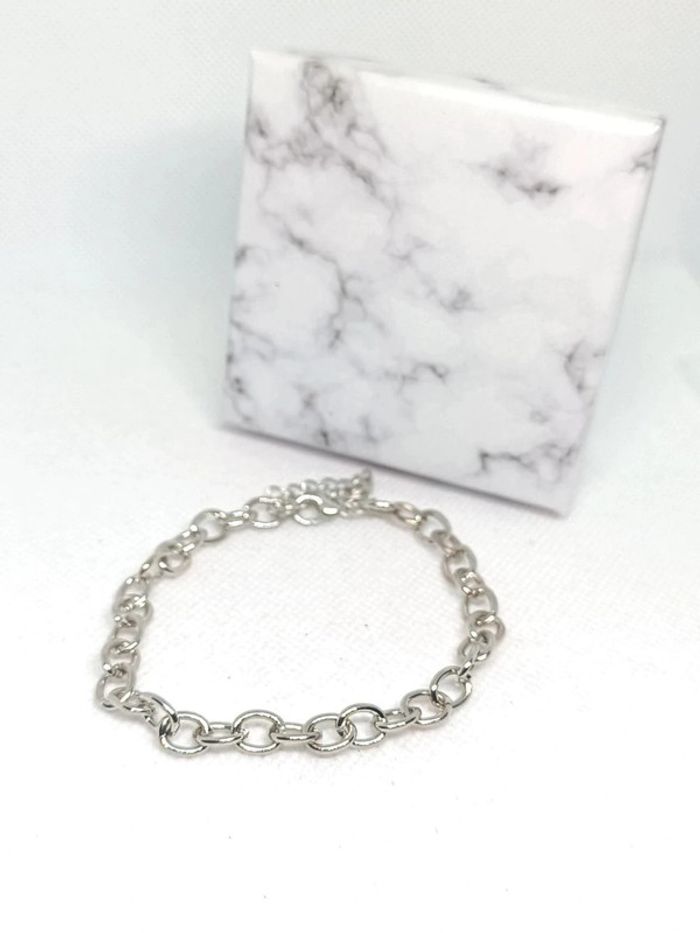 Bracelet grosses mailles argentée. - photo numéro 3