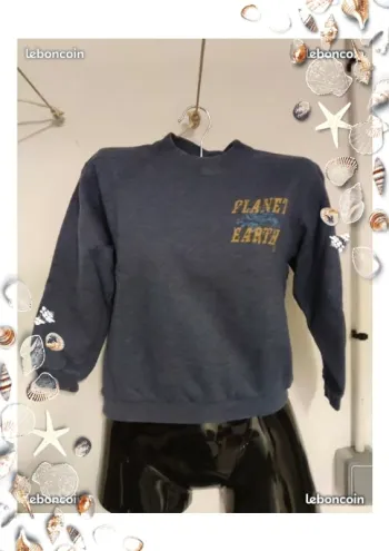 Sweat  col rond bleu planet earth 12 ans