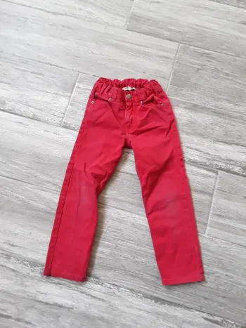 Jeans 4-5 ans (110 cm)