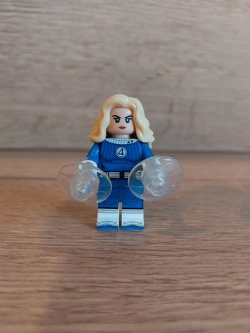 Figurine type lego Invisible Woman les 4 Fantastiques Marvel
