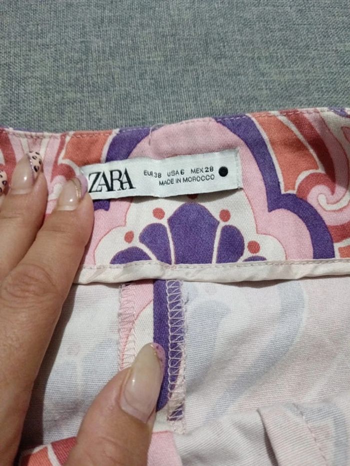 C61 pantalon imprimé Zara 38 - photo numéro 3