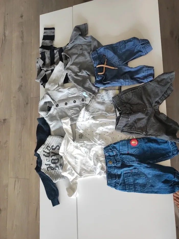 Lot vêtement garçon 1 mois