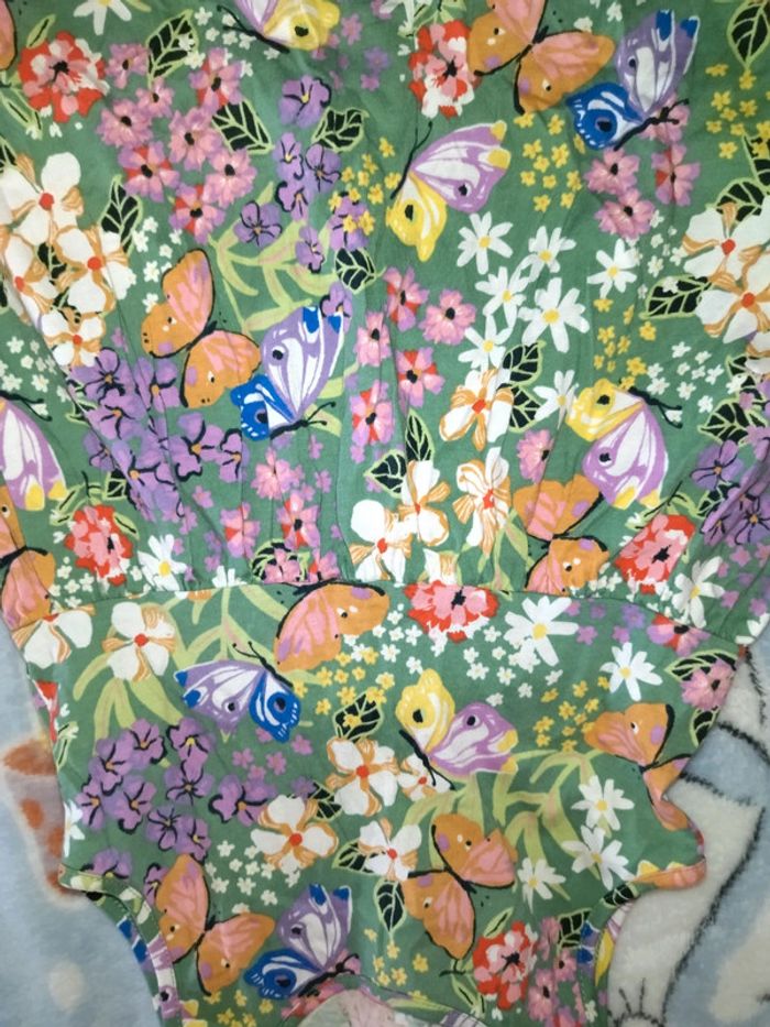 Robe fleurs et papillons H&M 3/4 ans - photo numéro 2