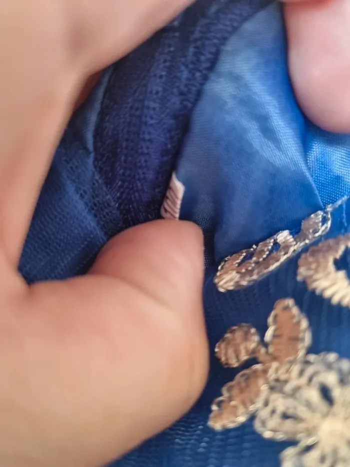 Robe et dorée 100 cm 3/4 ans - photo numéro 2