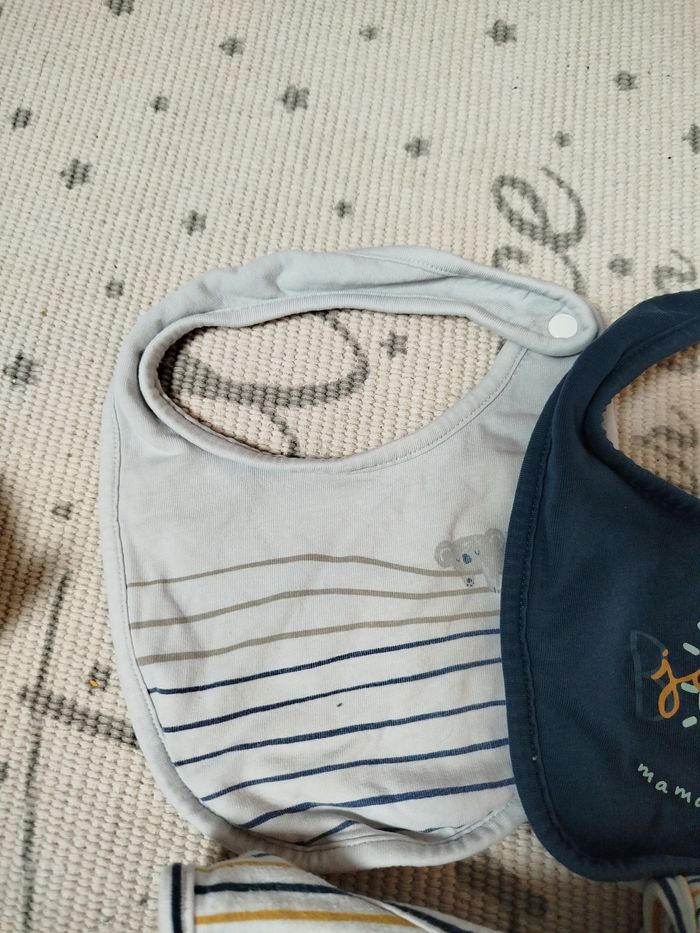 Lot bavoir bébé - photo numéro 2
