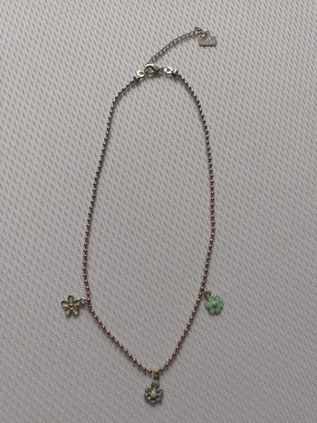 Collier 3 fleurs