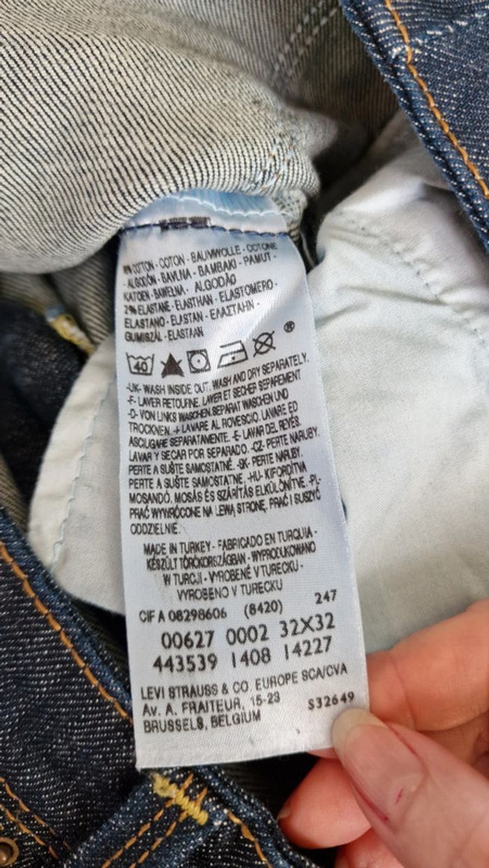 Jean Levi's 627 straight fit W 32 L 32 neuf - photo numéro 3