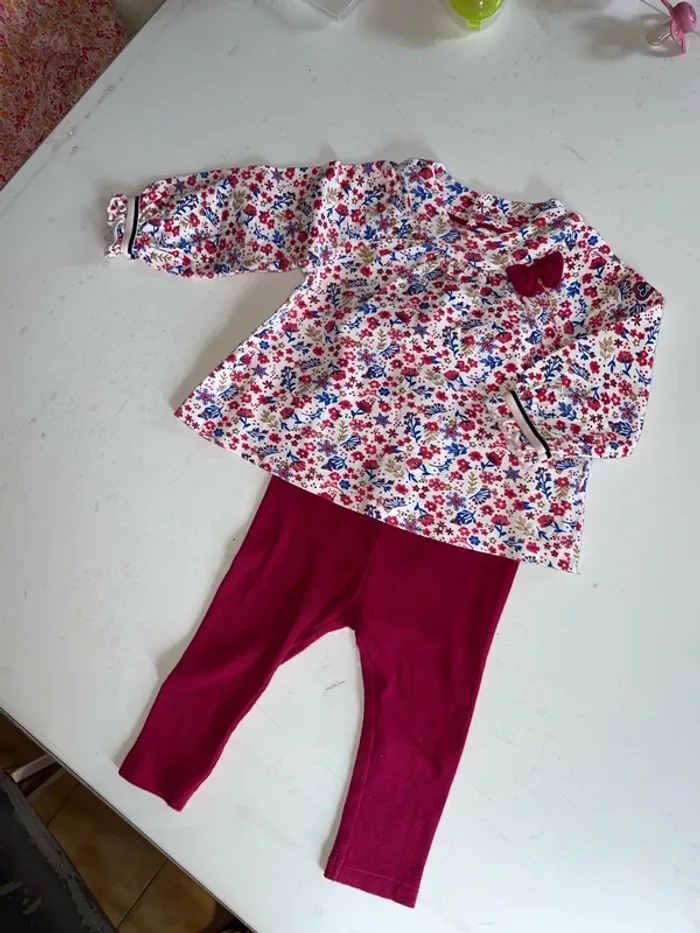 Ensemble legging+ haut manche longue fleurie