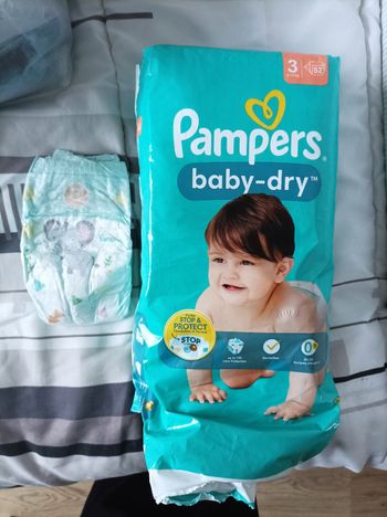 Couches pampers baby dry T3 (34)