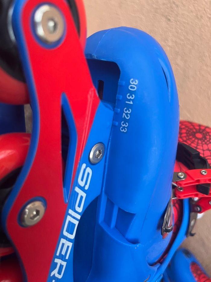 Rollers Spiderman 30-33 - photo numéro 2