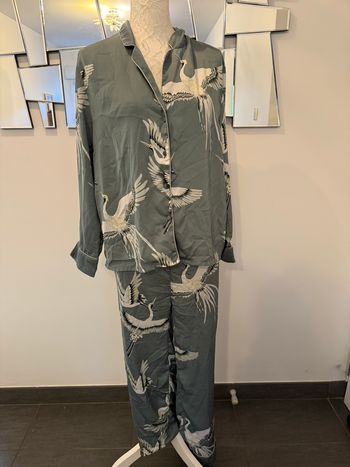 Pyjama 2 pièces satin Taille 38-40