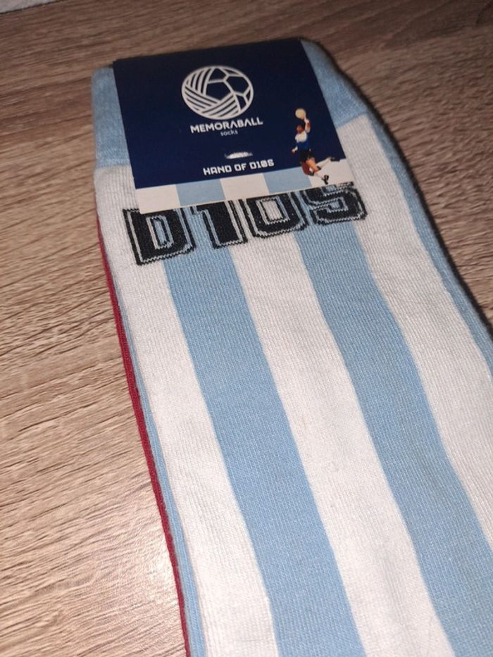 Paire de chaussettes memoraball diego maradona D10S neuves football 41/46 calzini uomo mano calcio - photo numéro 2