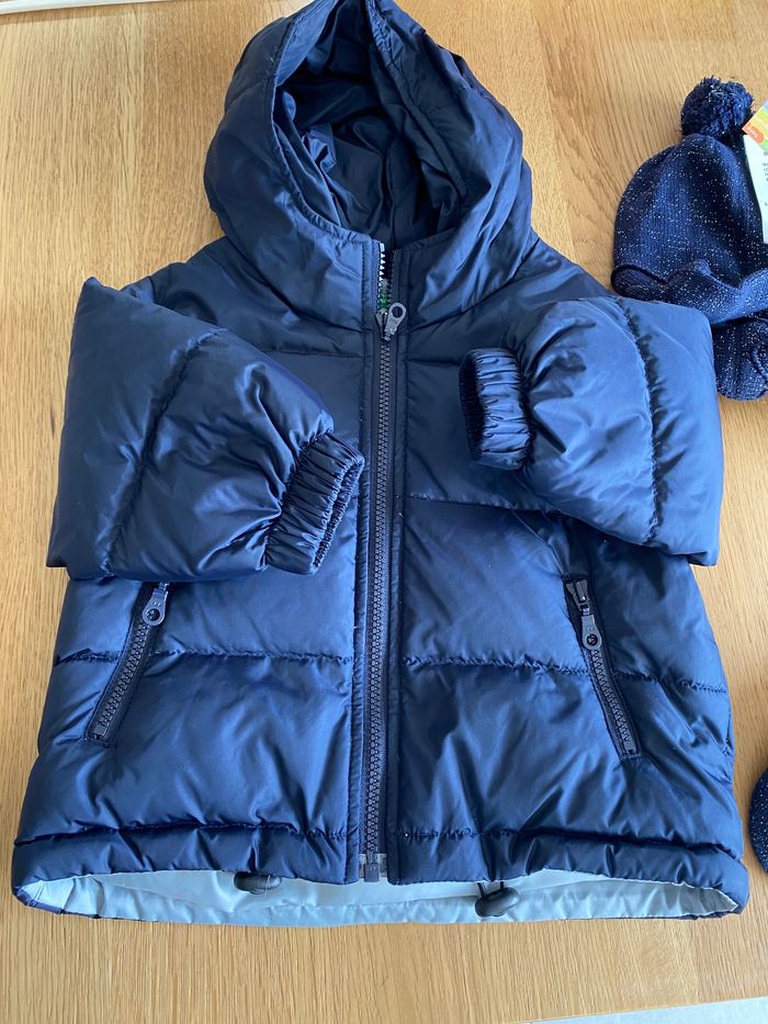 Manteau 12 mois Bonnet moufles neuf - photo numéro 10