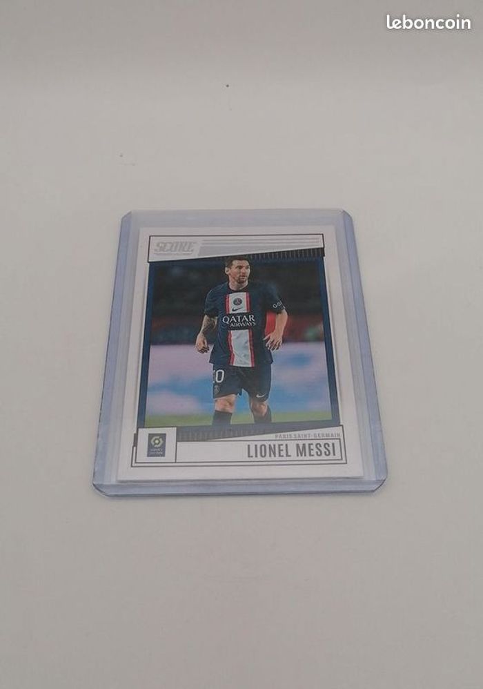 Carte Panini score Ligue 1 2022-23 Lionel Messi n°146. - photo numéro 2