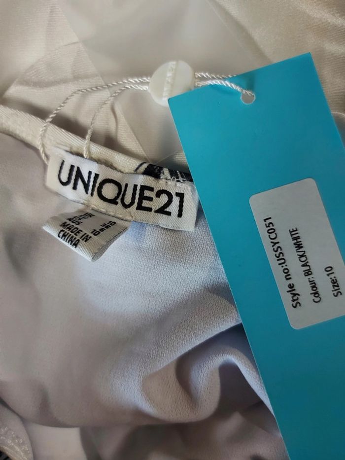 Maillot de bain  unique 21 - photo numéro 2