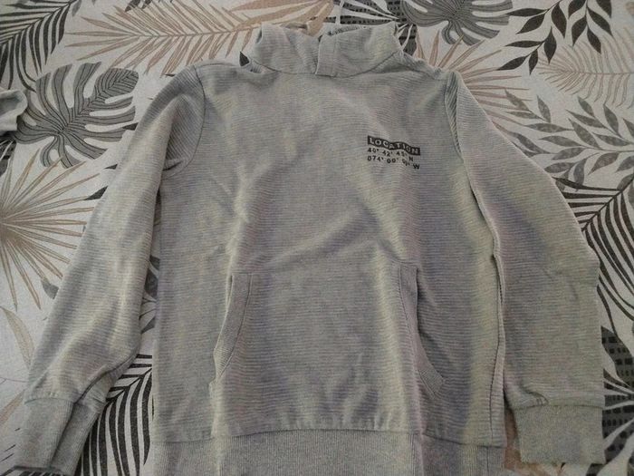 Sweat à capuche gris Kiabi 12 ans