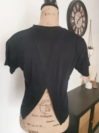 T-shirt.