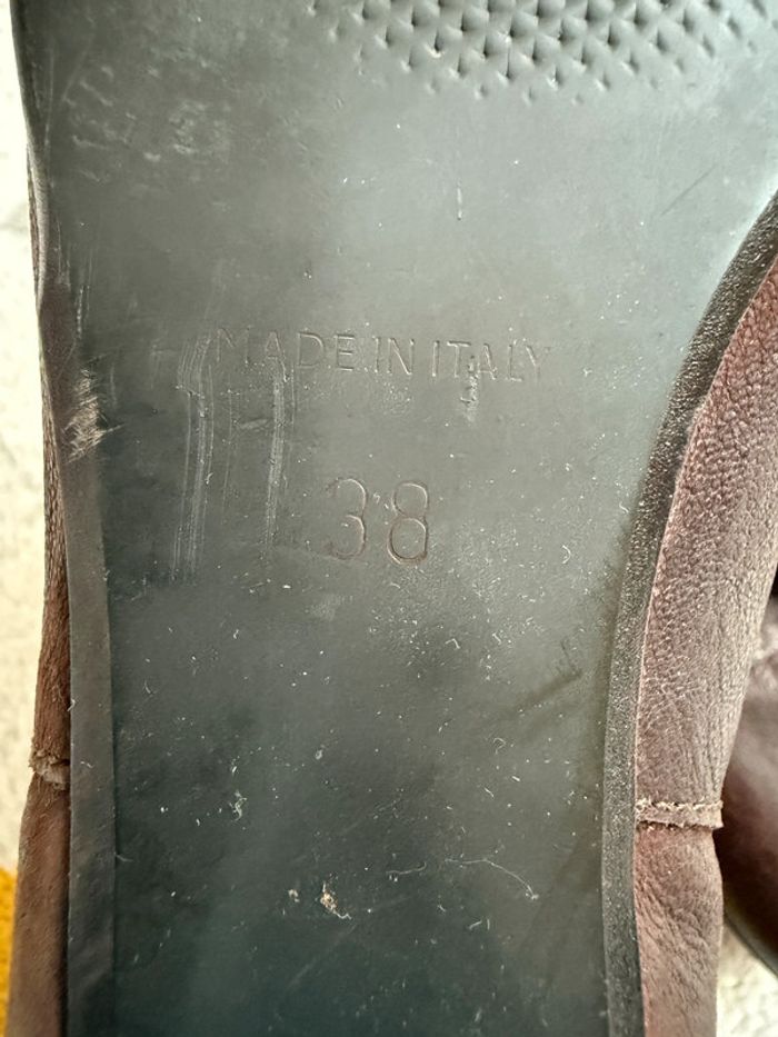 Bottines à talons en cuir Bata Taille 38 - photo numéro 5