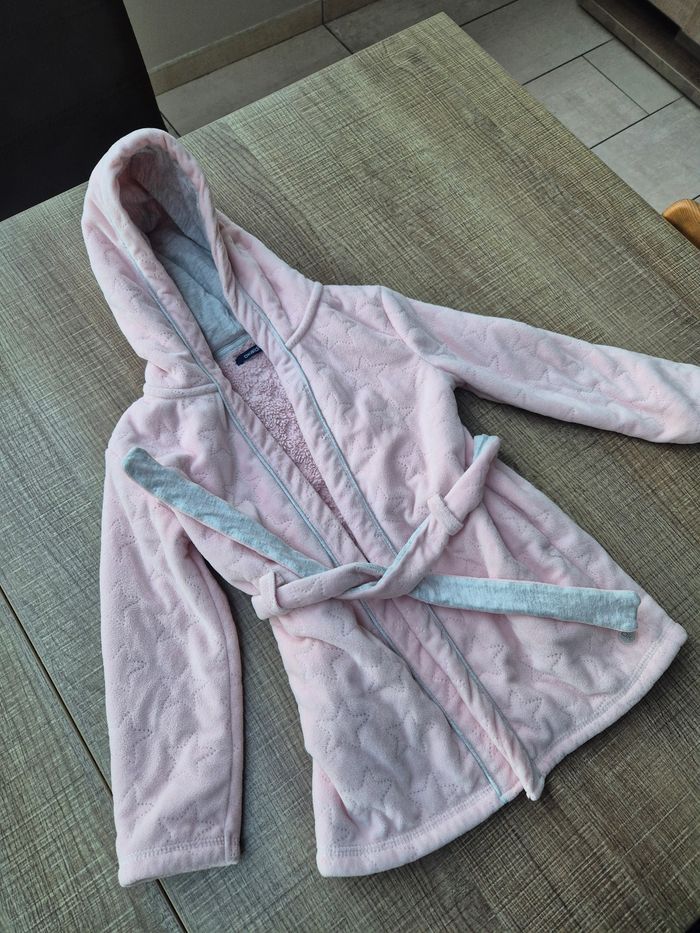 Peignoir Okaïdi 6 ans en excellent état