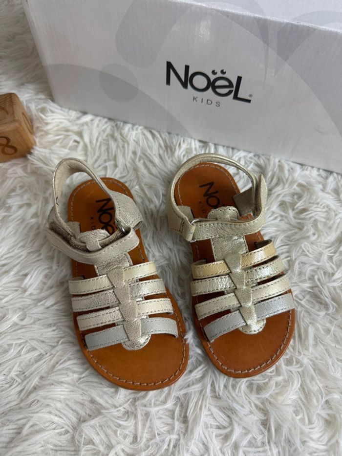 Paire de sandales Noël kids taille 28 - photo numéro 2