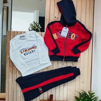 Ensemble 3 pieces rouge et bleu m🌹 30 mois 🌹
