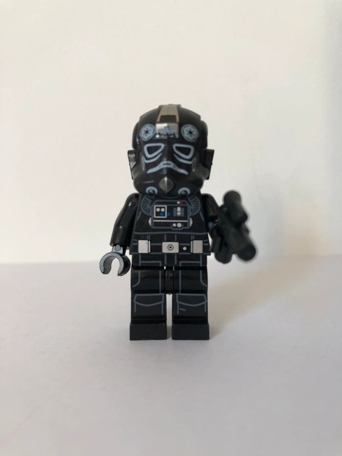 Figurine type lego Stormtrooper pilote Tie Fighter. Star Wars