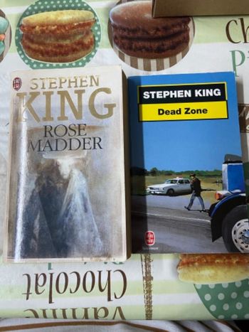 Livre rose madder Stephen king et dead zone