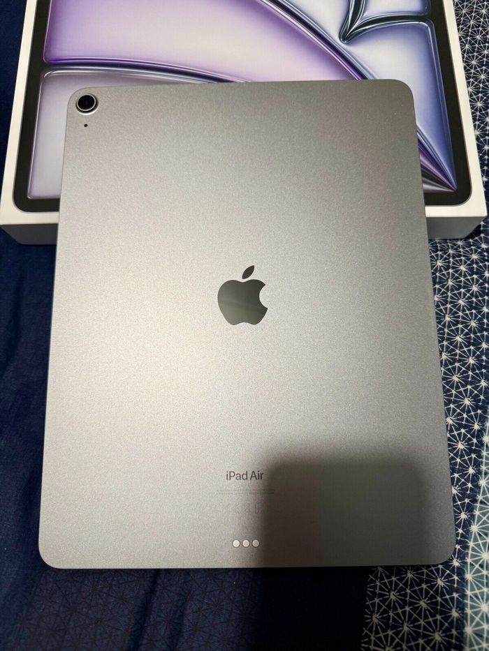 iPad Air M2 13" 128 Go [Garantie 2026] - photo numéro 2