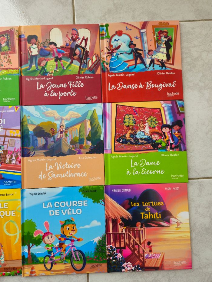 Lot de 18 livres happy meal mac Donalds
- photo numéro 3